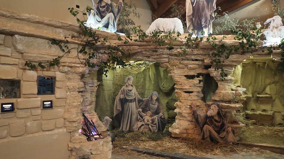aiap novedrate - XXVI mostra presepi natale 2019 - video